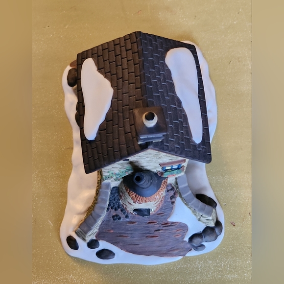 Dept 56 Dickens Village The Maltings - Picture 4 of 9